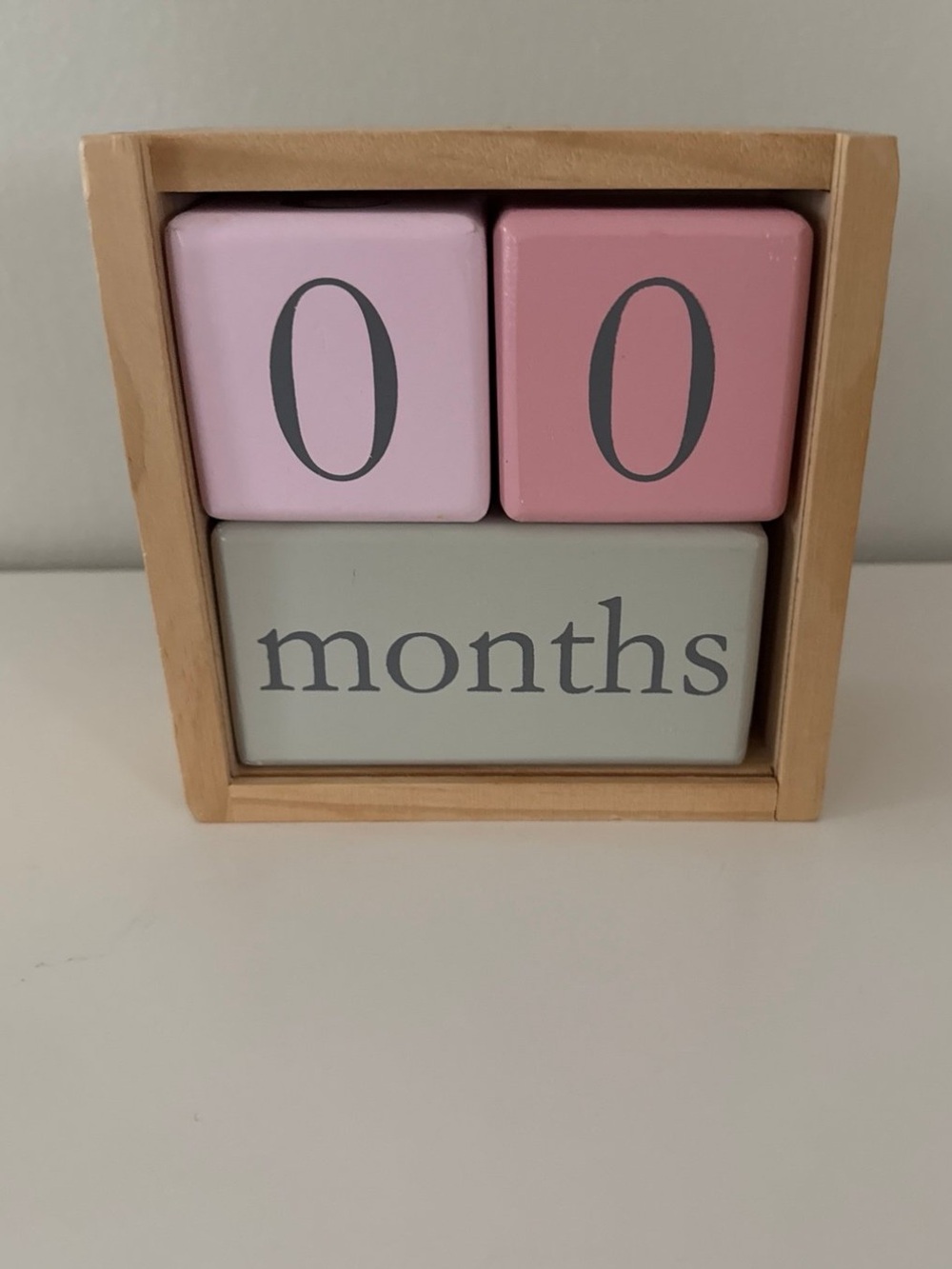 Neutral Wooden Baby Milestone Blocks - Pink & Light Pink gray week month